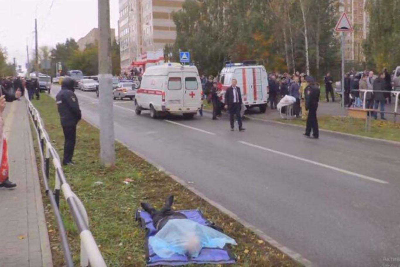 Rusya'da okula saldırı: 9 ölü 20 yaralı Rusya'da okula saldırı: 9 ölü 20 yaralı